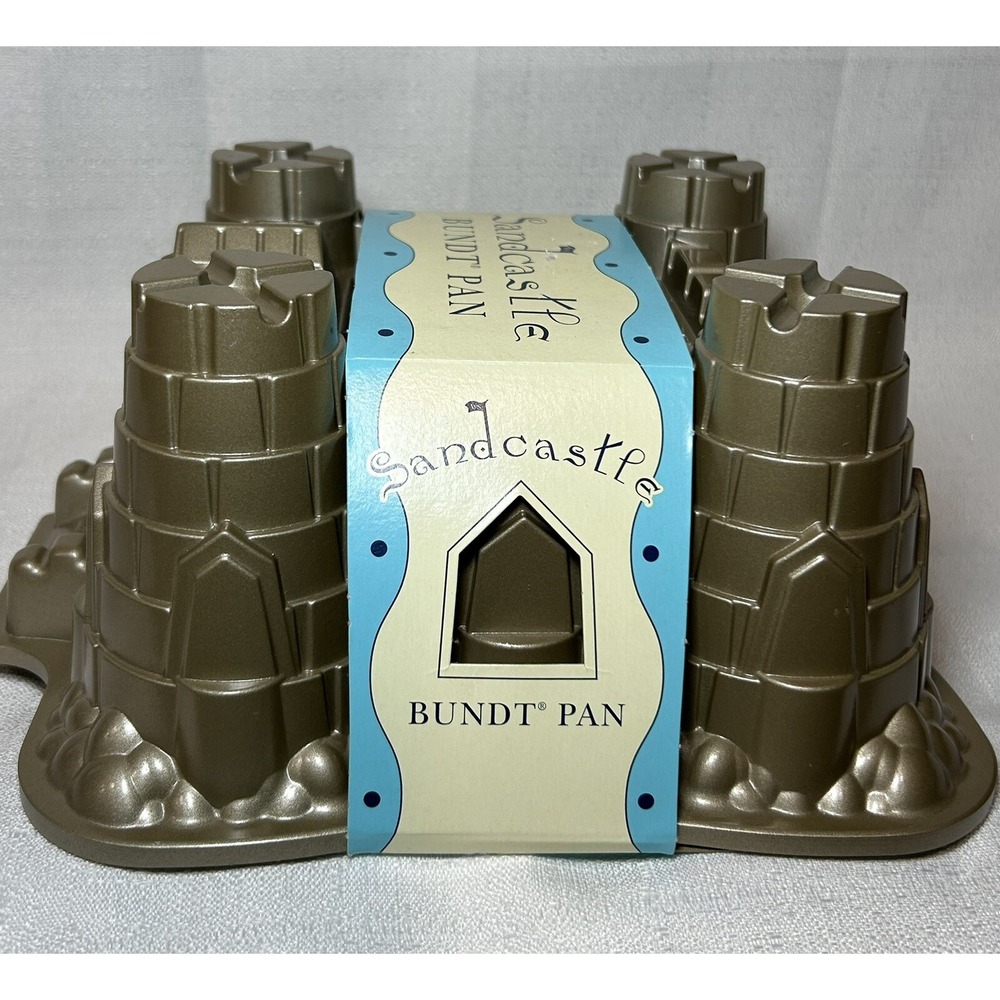 New Williams Sonoma Nordic Ware Sandcastle Castle Bundt Cake Mold Pan